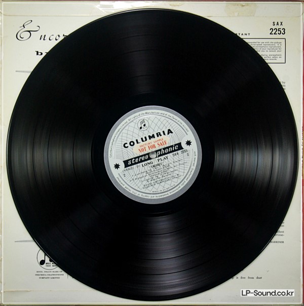 DAVID OISTRAKH PLAYS ENCORES YAMPOLSKY SAX 2253  ( NOT FOR SALE )